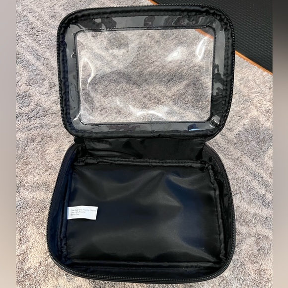 Béis The On The Go Essential Case - Picture 3 of 5